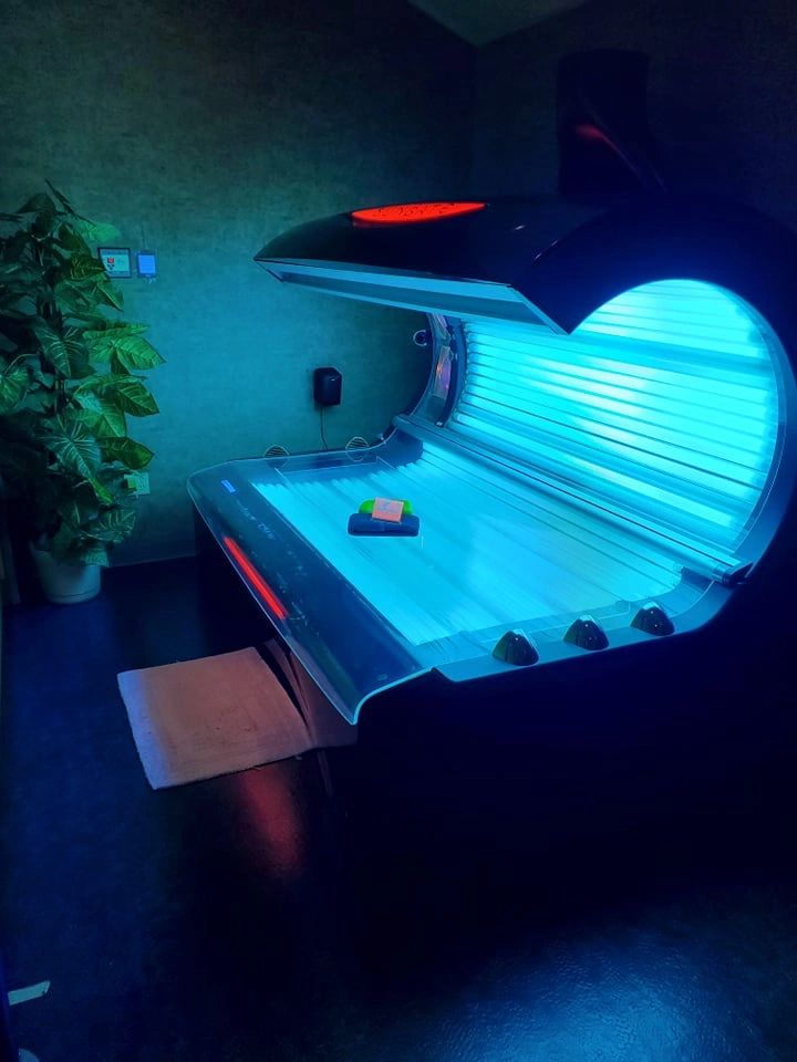Tanning Station and Nail Salon in , Pennsylvania